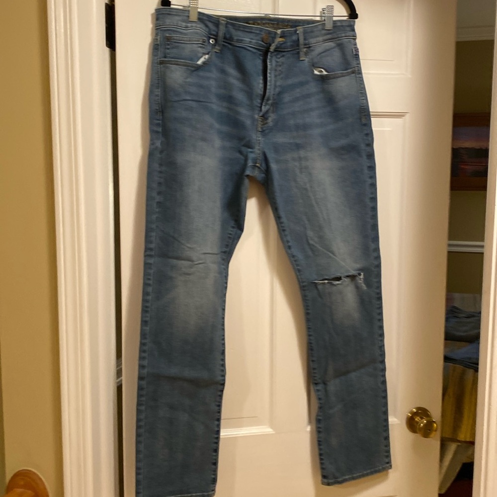 Mens AE jeans slim 36x32 like new